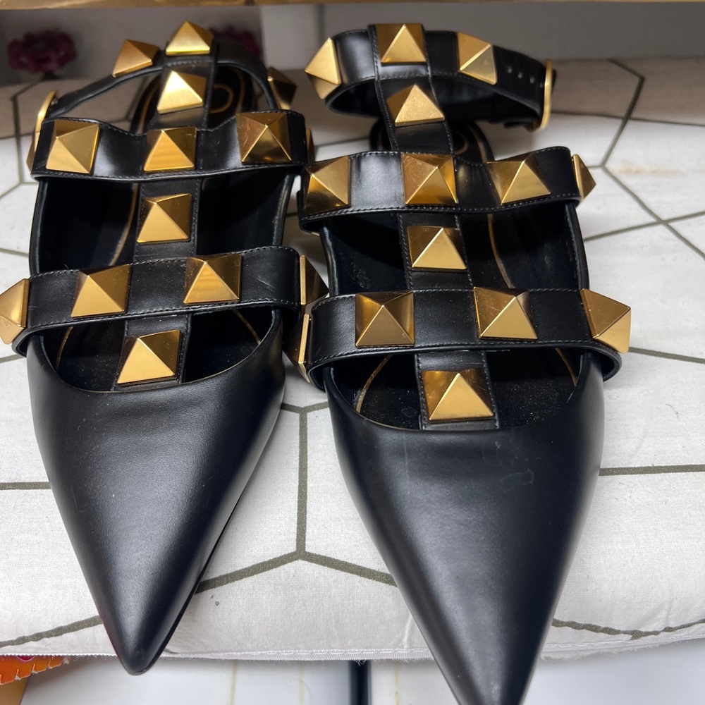 Valentino Roman stud flats size 39.5 EU